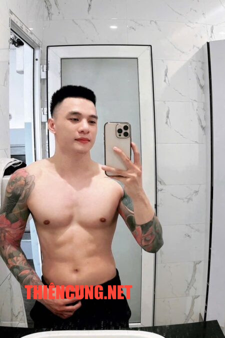 ĐẠT 32 ( bottom Mông bự eo thon - body gym ngon sexy dâm nhiệt tình )