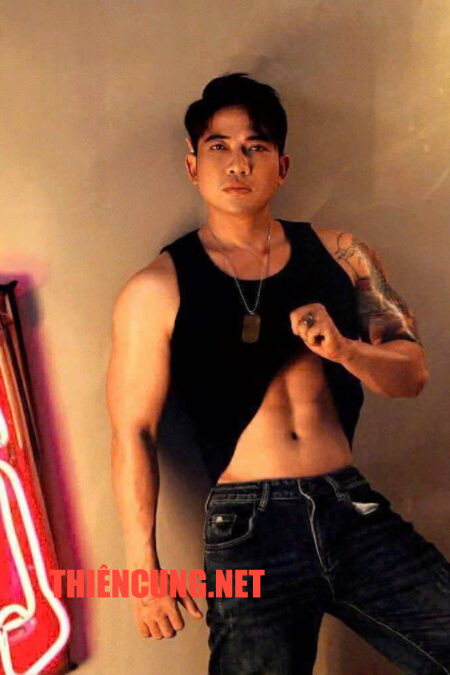 TUẤN 34 ( Boy gym đẹp trai da ngâm nam tính-chuyên hệ top chơi bot bao sướng )