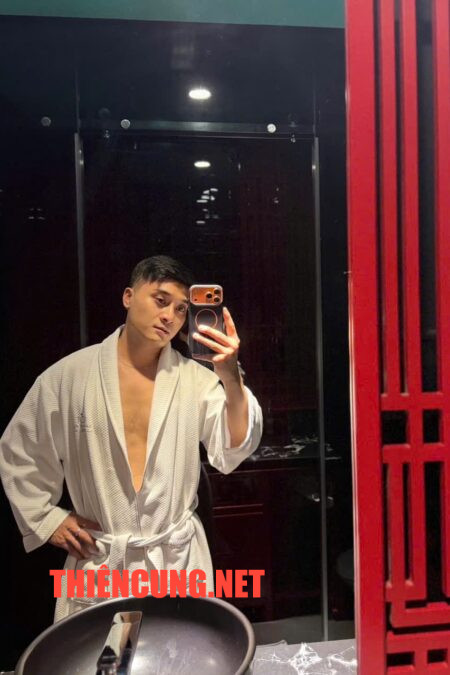 KEN 107( trai thẳng massage quan hệ bj đủ kiểu chuẩn men gym đẹp