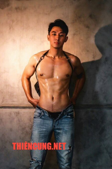 NHẬT 118 trai đẹp sex giỏi body ngon massage chuyên nghiệp